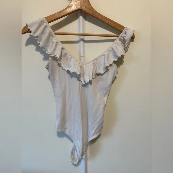 White Ruffled Bodysuit - Picture 5 of 5